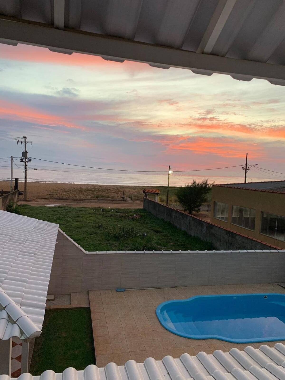 Casa Com Piscina Em Condominio E Pe Na Areia Unamar Cabo Frio Exterior photo